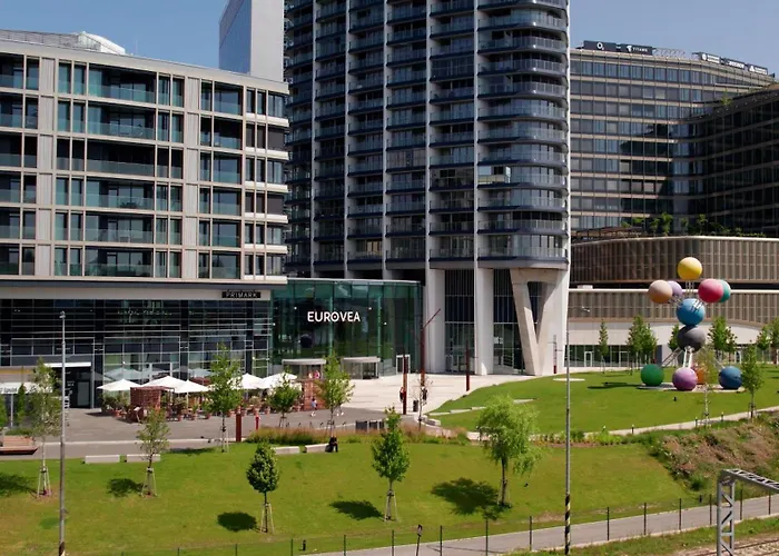 Eurovea Tower By Ellements- Castle View Pressburg
