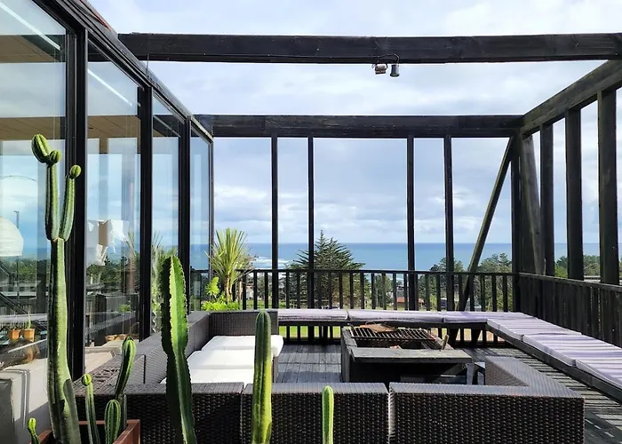 Punta De Lobos Black House Pichilemu