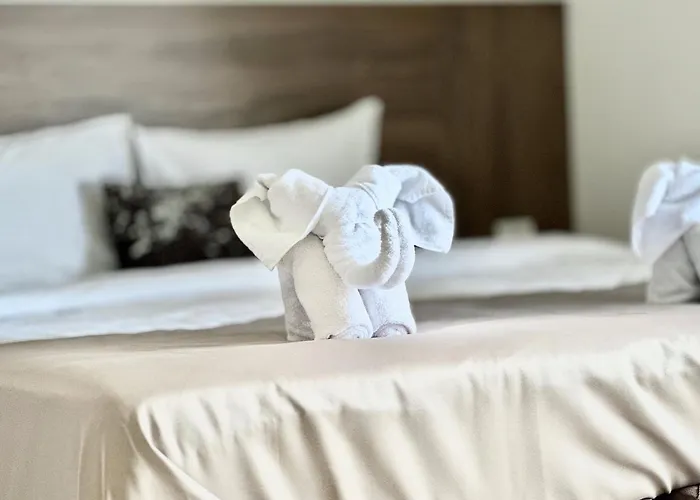 Hotel Gh West Gate Sutomore