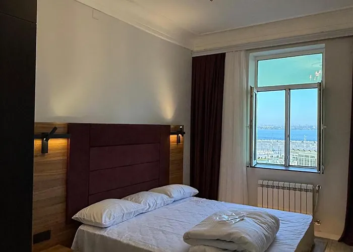 Double Bedroom Apartment Near Flag Square And Bulvar Baku