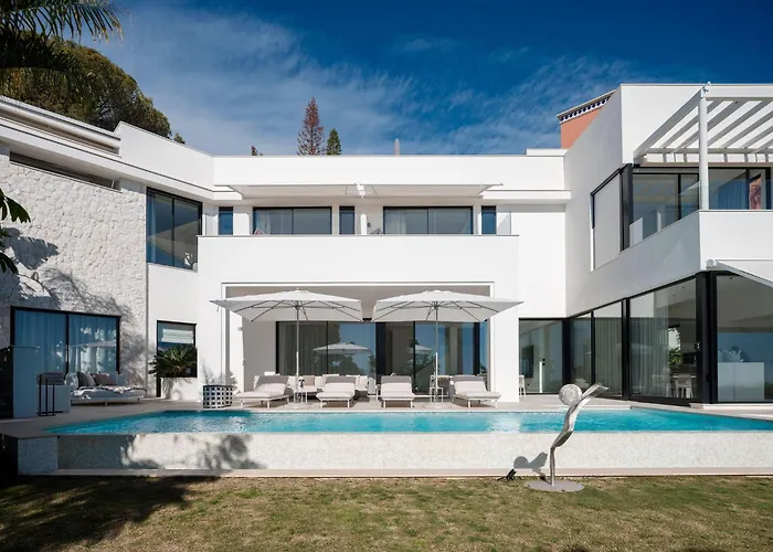Villa Royale, Moderna Villa Con Piscina Y Vistas Al Mar Marbella