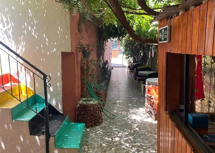 Lavinya Pension Kusadası
