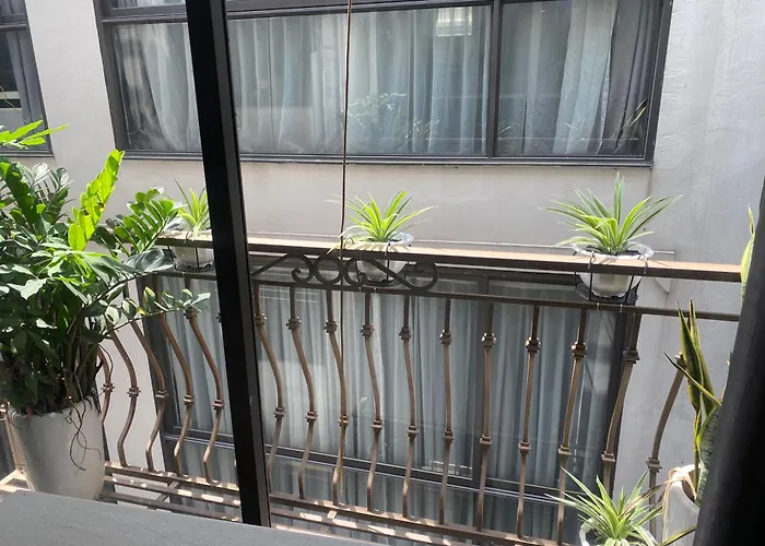Can Ho 1 Khach 1 Ngu Tai Tay Ho Hanoi