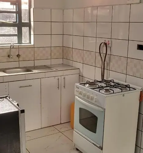 Ferienwohnung BEN's Arnb Gatunga