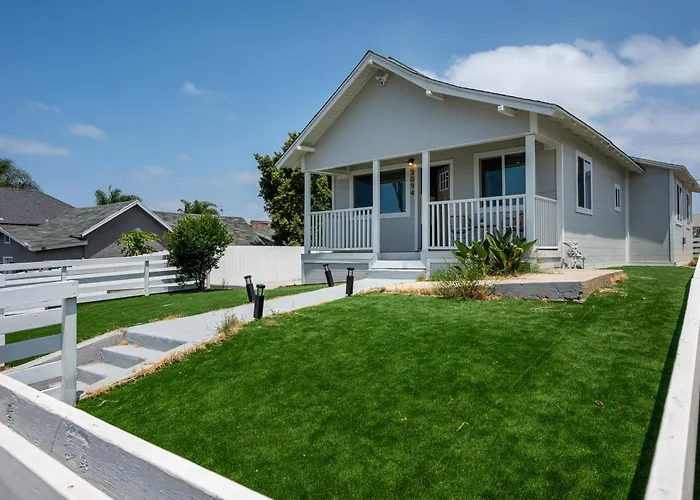 Modern Home Near Downtown San Diego