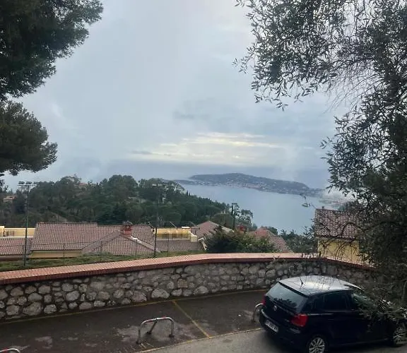 Eze Village Bas De Villa Jardin Vue Mer
