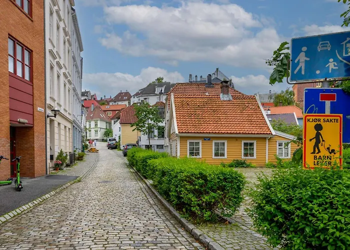 Unique And Spacious Home In Bergens Most Charming Area