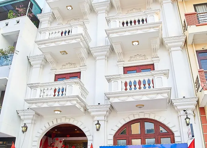 Black Pearl Hotel Hạ Long