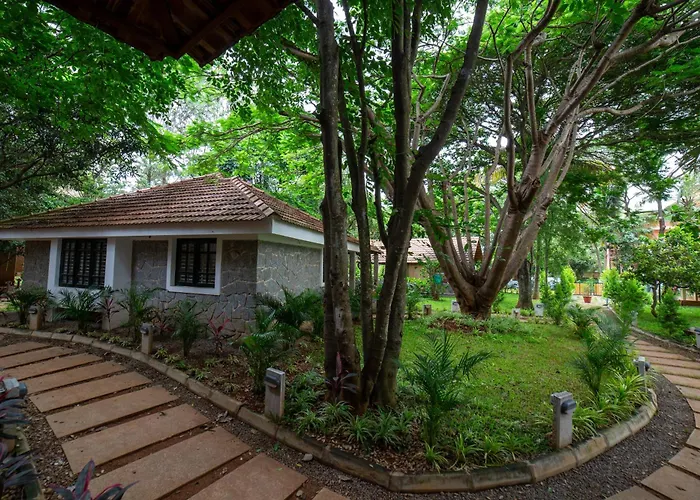 Aranyeh People Tree Resort Kammasandra