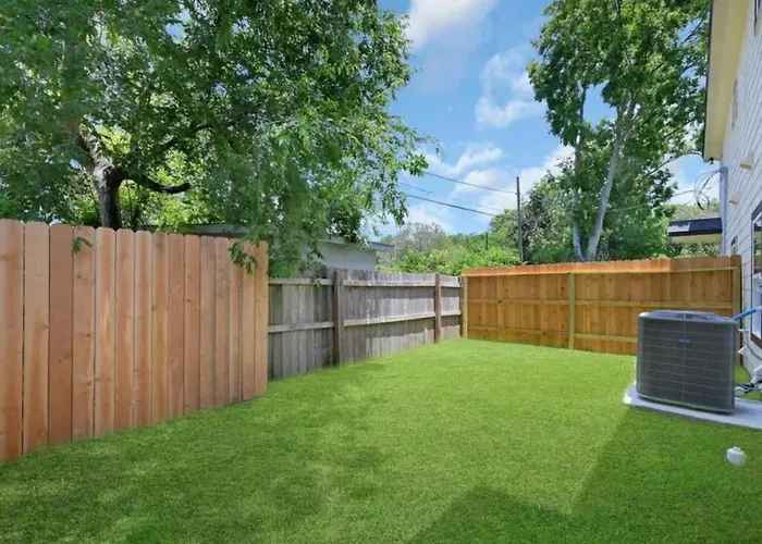 Ferienwohnung Gated Unit With Laundry L Near Nrg And Med Center And Hou Airport Houston