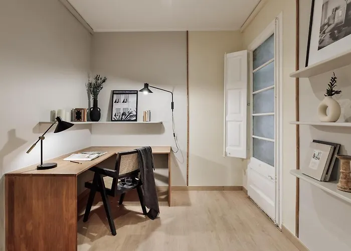 Izabal - 3 Bedrooms And Office In Eixample Esquerra Barcelona