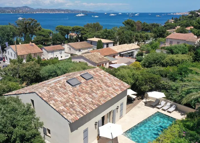 New Sea View Villa - 10 People With Pool Saint-Tropez