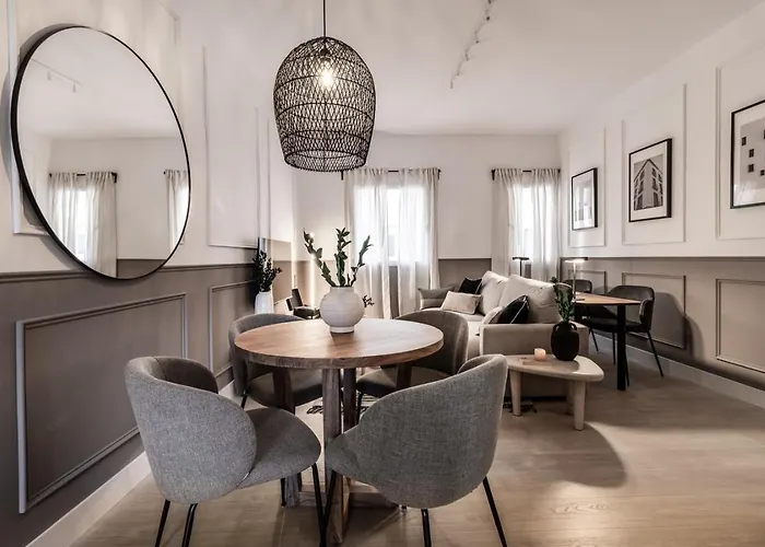 Adelfas - 2 Bedroom In Rios Rosas Madrid