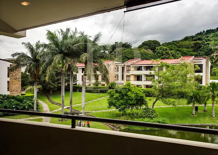 Cr Mariposa Rentals Lakeview, Spacious Penthouse With Office, Pool, Gym, Jacuzzi Santa Ana 