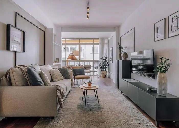 Jasper - 3 Bedrooms In Rios Rosas Madrid