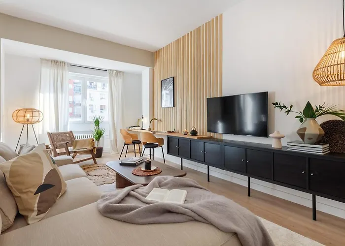 Trikora - 3 Bedrooms In Castellana Madrid