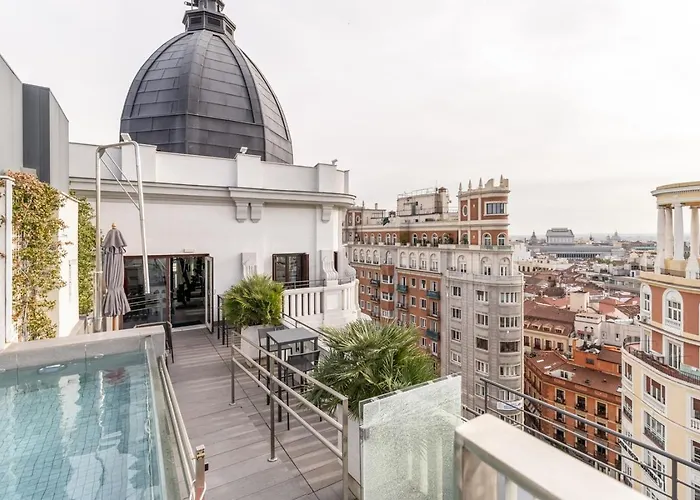 Terzigno - 2 Bedrooms And Shared Pool In Malasana Madrid
