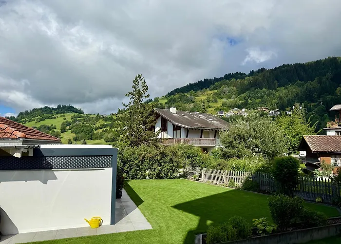 Family Laax Apt Lakeside Mountain Views