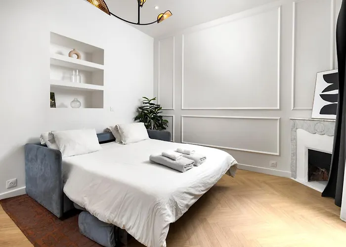 Newly Renovated Apartment With Balcony, Ac, Fiber Internet Monte-Carlo