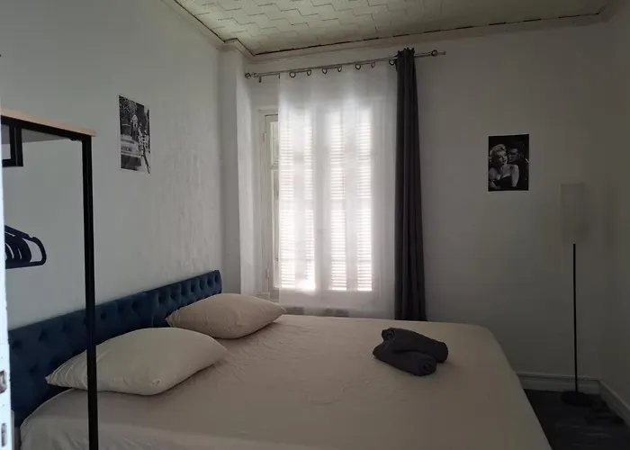 Appartement 2 Chambres A Cannes Entierement Renove