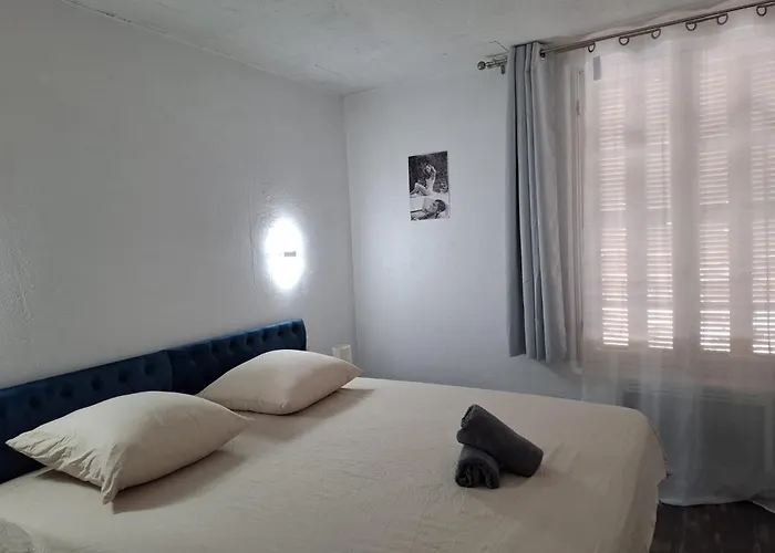 Appartement 2 Chambres A Cannes Entierement Renove