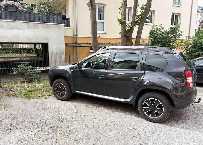 Ruhig zentral Privatparkplatz historischer Stuckaltbau Dresden