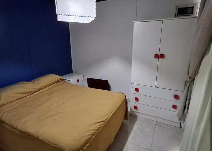 Ferienwohnung Dpto 3 Personas Con Balcon Neuquén