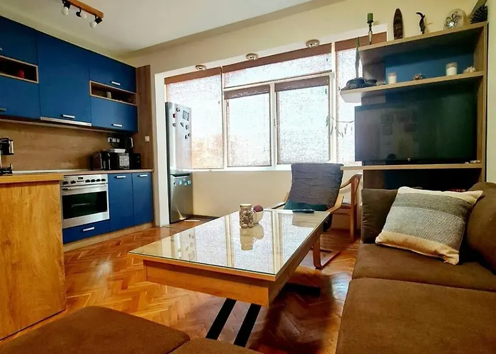 Sea Garden 1BR - 5 minutes to Beach Warna