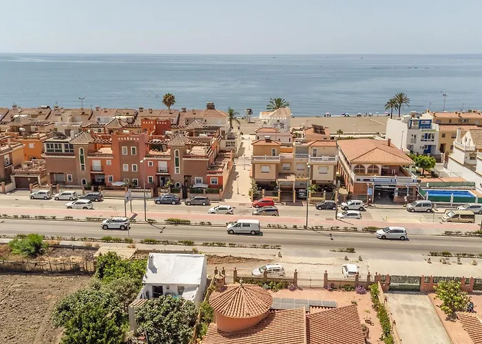 3 Bedroom Amazing Apartment In Torre Del Mar