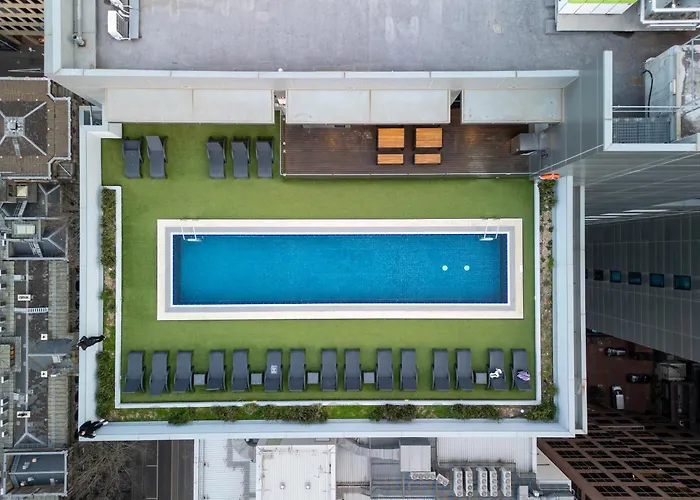 Modern 2Br City Escape, Walk To Everything Melbourne City