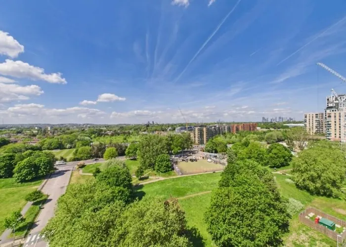 Ferienwohnung Modern Flat - 10 Mins From O2 Arena London