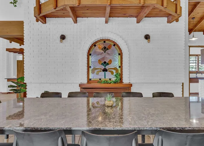 Mot Wine Country Villa 20 Pax 9 Bd Pool & Jacuzzi Mendoza