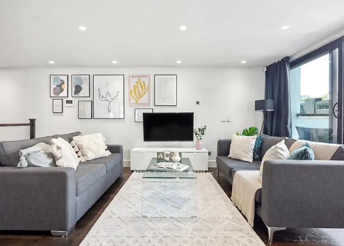 Bnbnova - 3Br Penthouse With Terrace London