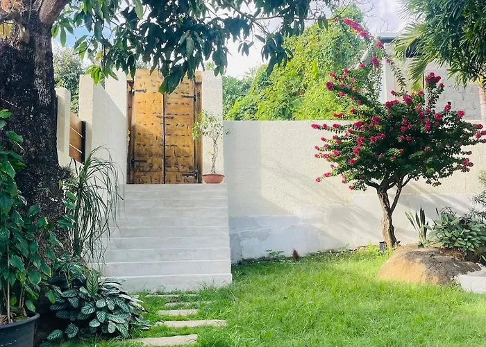 Villa La Kaz Bougainvilliers Saint Pierre