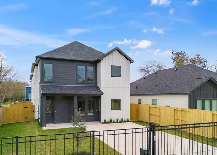 Elegant Plush Properties Houston