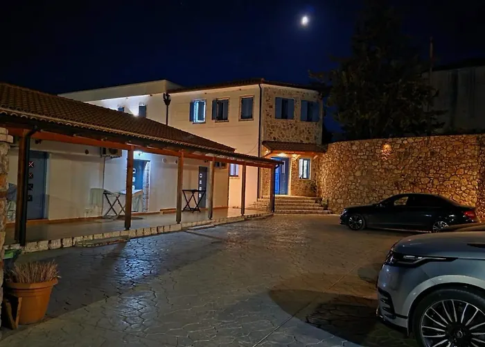 Alex Boutique Hotel Himarë