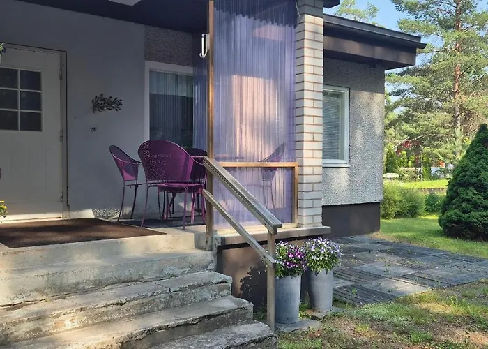 House With2 Bedroom, Bath, Sauna, And Big Yard Hyvinkää