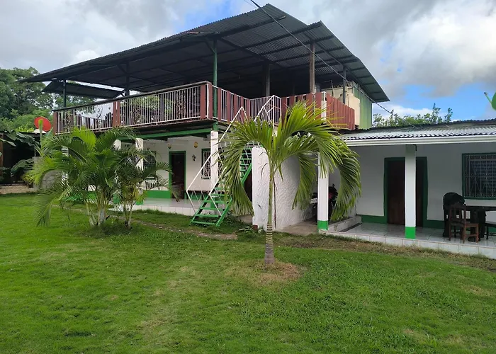 Hostal Pura Vida Moyogalpa