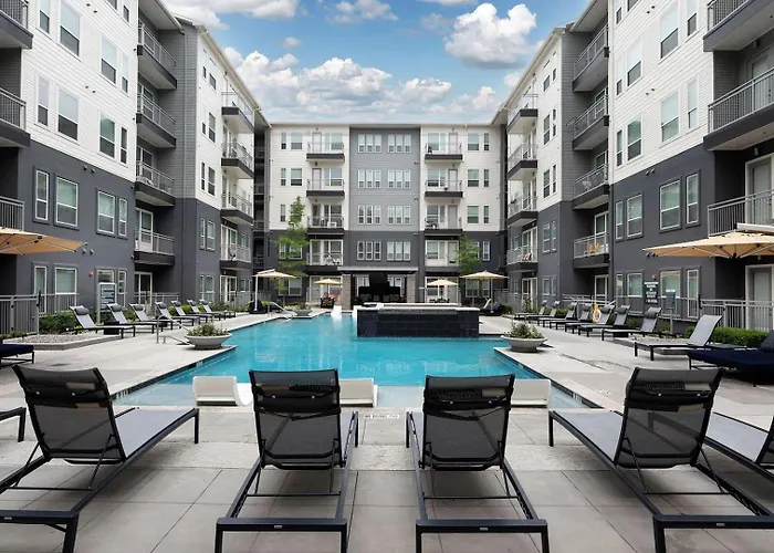 Landing Chic 1Bd Yoga Studio Gym Dallas