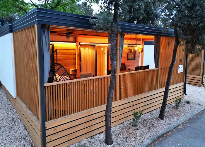 Apartments With Parking Space Biograd Na Moru - 24592