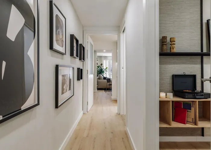 Basquiat - 2 Bedrooms And Office In Sant Gervasi Barcelona