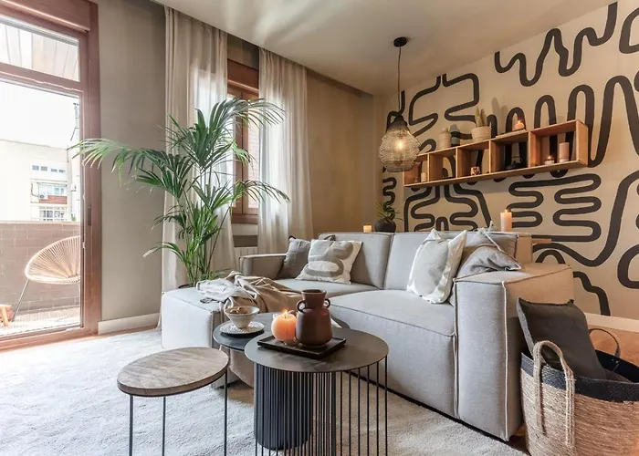 Zillah - 2 Bedrooms In Azca Madrid