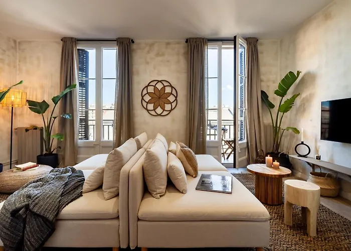 Natuna - 3 Bedrooms In Eixample Esquerra Barcelona