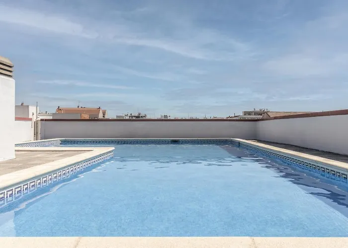 Beraldi - 1 Bedroom And Shared Pool In Trafalgar Madrid
