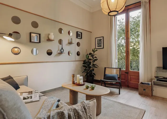 Kusku - 3 Bedrooms And Balcony In Eixample Dreta Barcelona