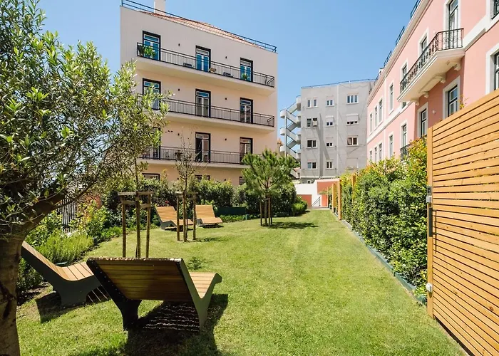Marley - 1 Bedroom And Parking In Campolide Lissabon