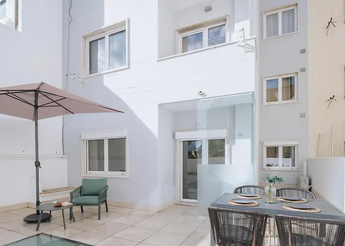 Alvares - 1 Bedroom And Terrace In Arroios Lissabon