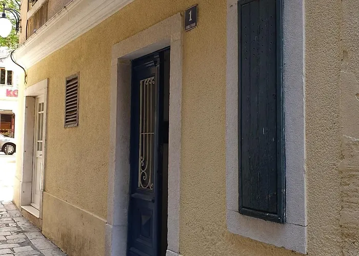 Apartments With Parking Space Sibenik - 24466