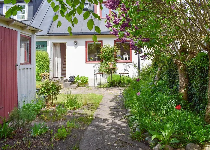 1 Bedroom Beautiful Home In Limhamn Malmö