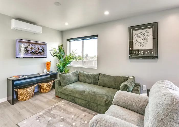 2 Mi To Mission Valley: Chic Home W/ Patio! San Diego